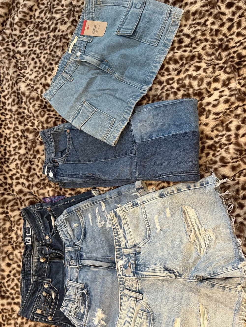 Bundle of 5 denim jeans